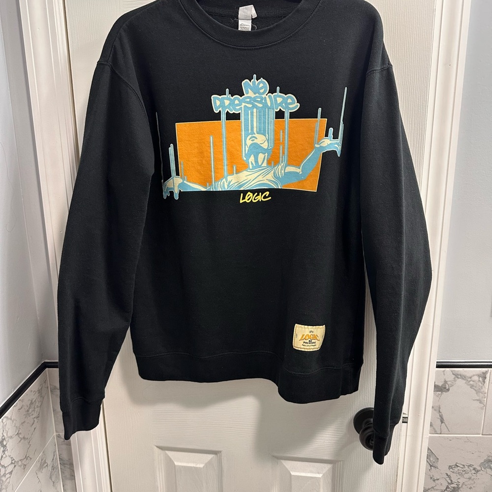 Black logic crew neck